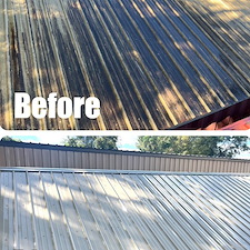 Metal-Roof-Cleaning-in-Pensacola-Florida 1